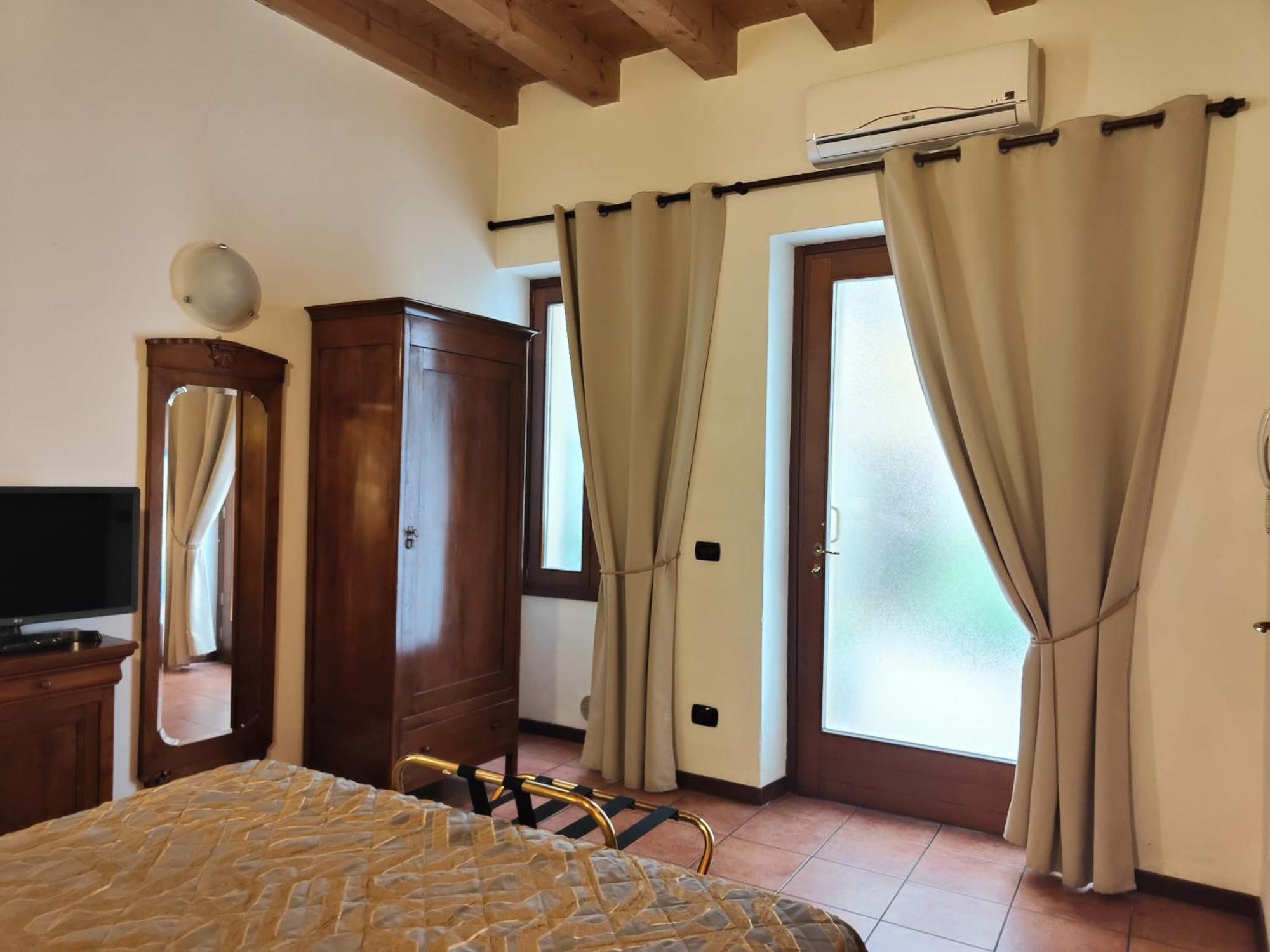 Veronetta House, Verona